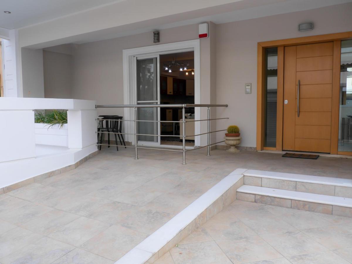 Garden Apartment Next To The Mall -Private Parking Atene Esterno foto