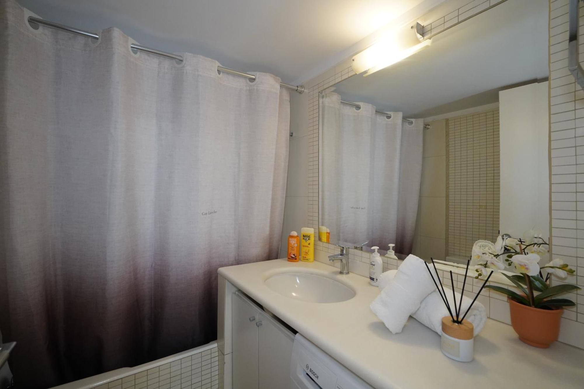 Garden Apartment Next To The Mall -Private Parking Atene Esterno foto